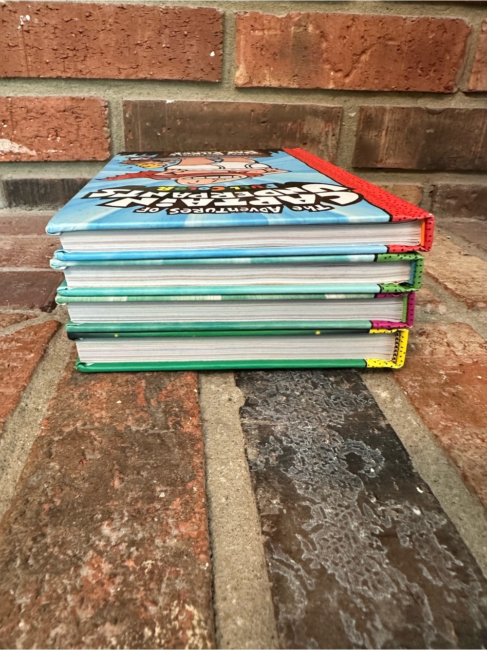Lot Of 4 Captain Underpants Hardcover Epic Novels 1, 2, 7 and 11 Full Color - Picture 8 of 9